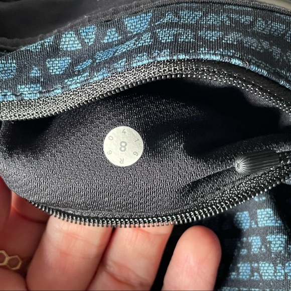 EUC lululemon Pace Rival Crop 19” Teal/Black (8) - Picture 10 of 12